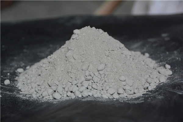 高强不粘铝浇注料